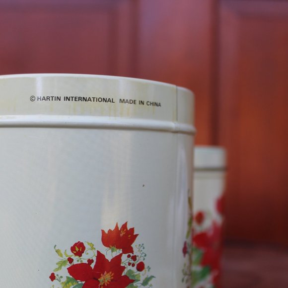Hartin International Vintage holiday nesting tins pair of 2 - poinsettias - Picture 4 of 11